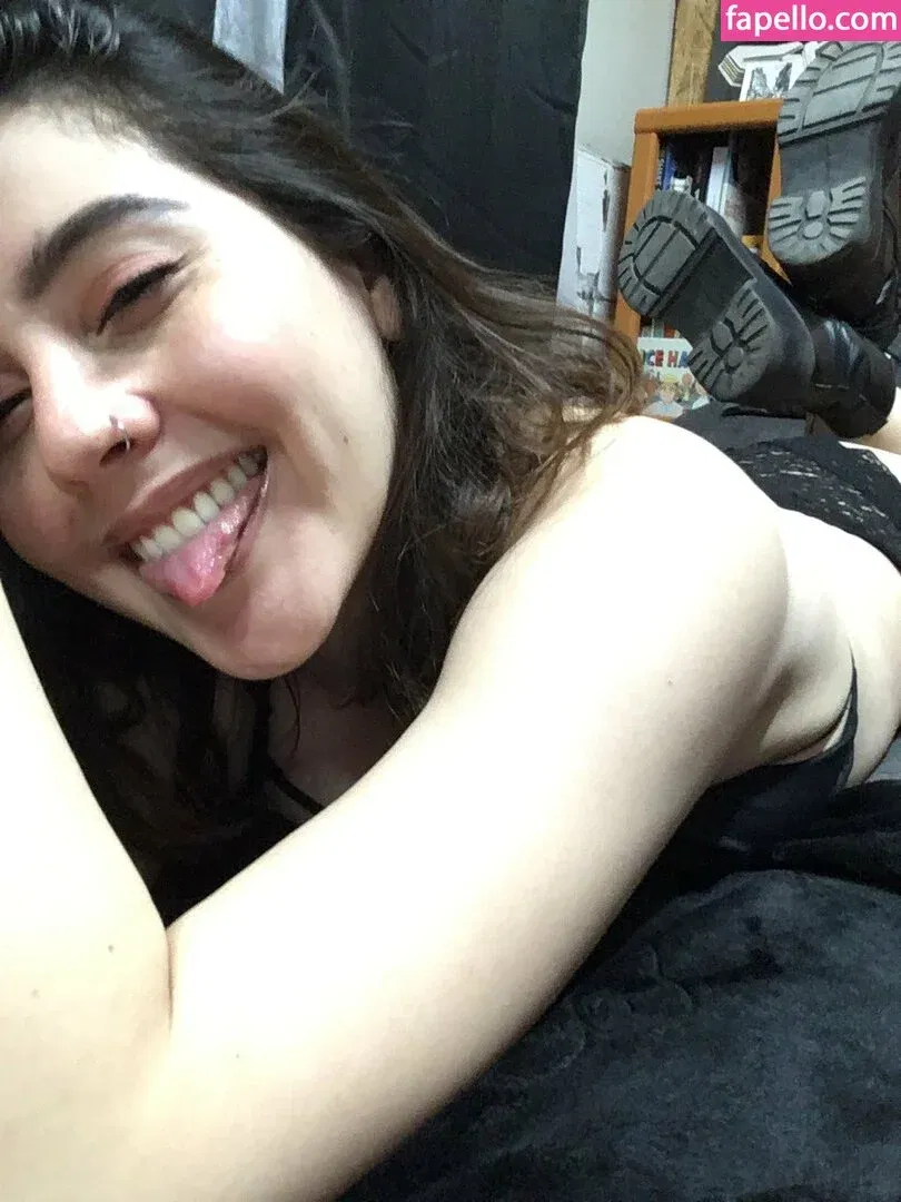 Carrenopol Onlyfans Photo Gallery 