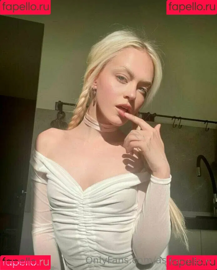 asica.meow Onlyfans Photo Gallery 