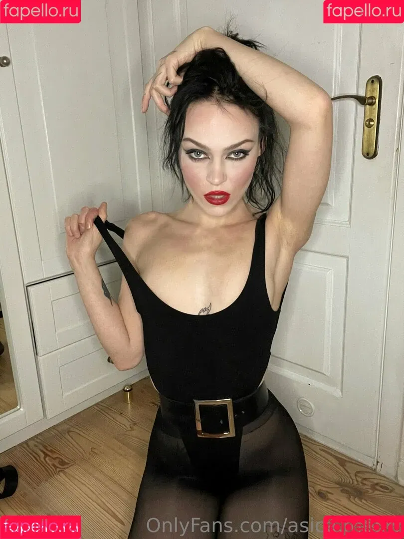 asica.meow Onlyfans Photo Gallery 
