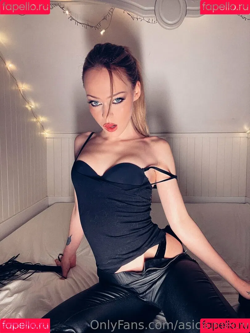 asica.meow Onlyfans Photo Gallery 