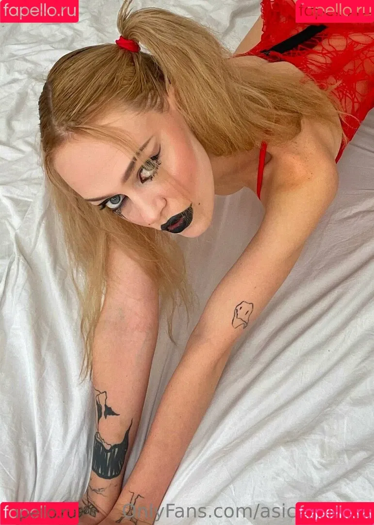 asica.meow Onlyfans Photo Gallery 
