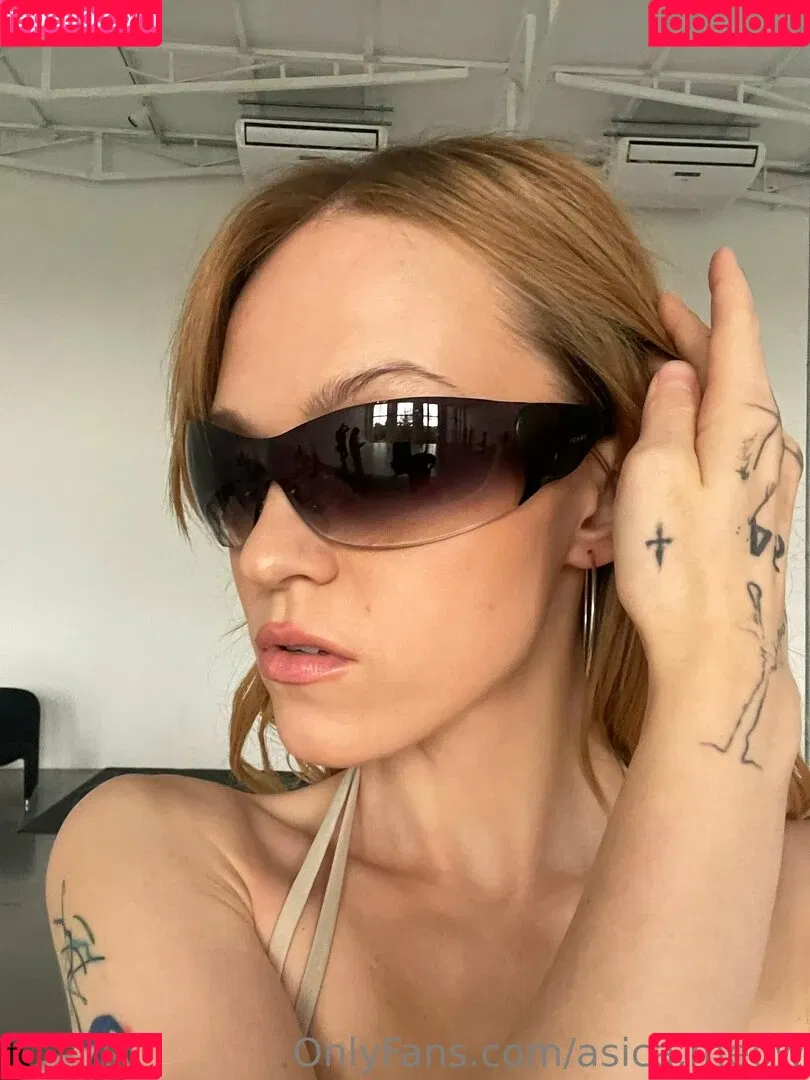 asica.meow Onlyfans Photo Gallery 