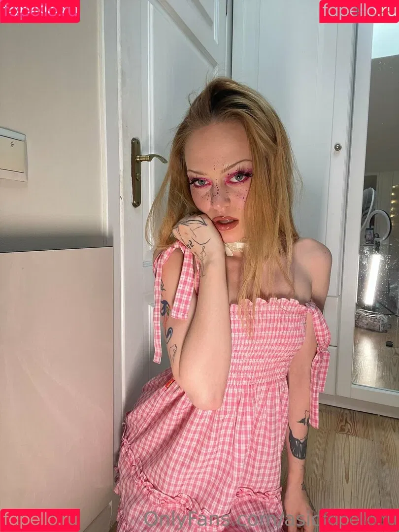 asica.meow Onlyfans Photo Gallery 
