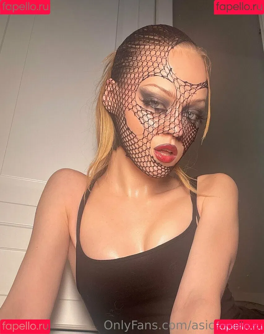 asica.meow Onlyfans Photo Gallery 