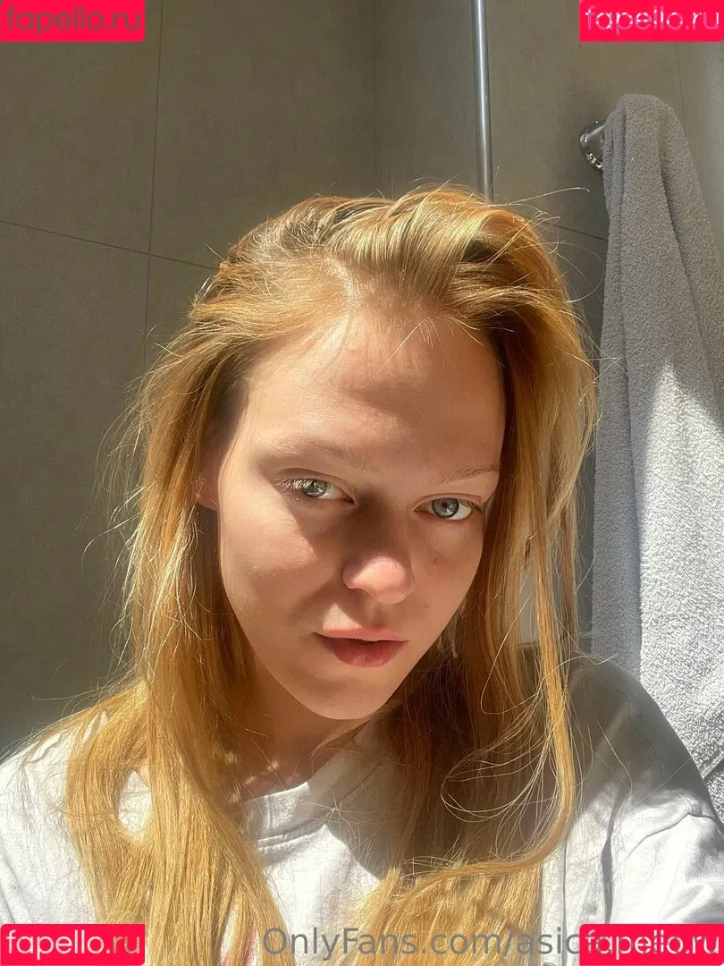 asica.meow Onlyfans Photo Gallery 