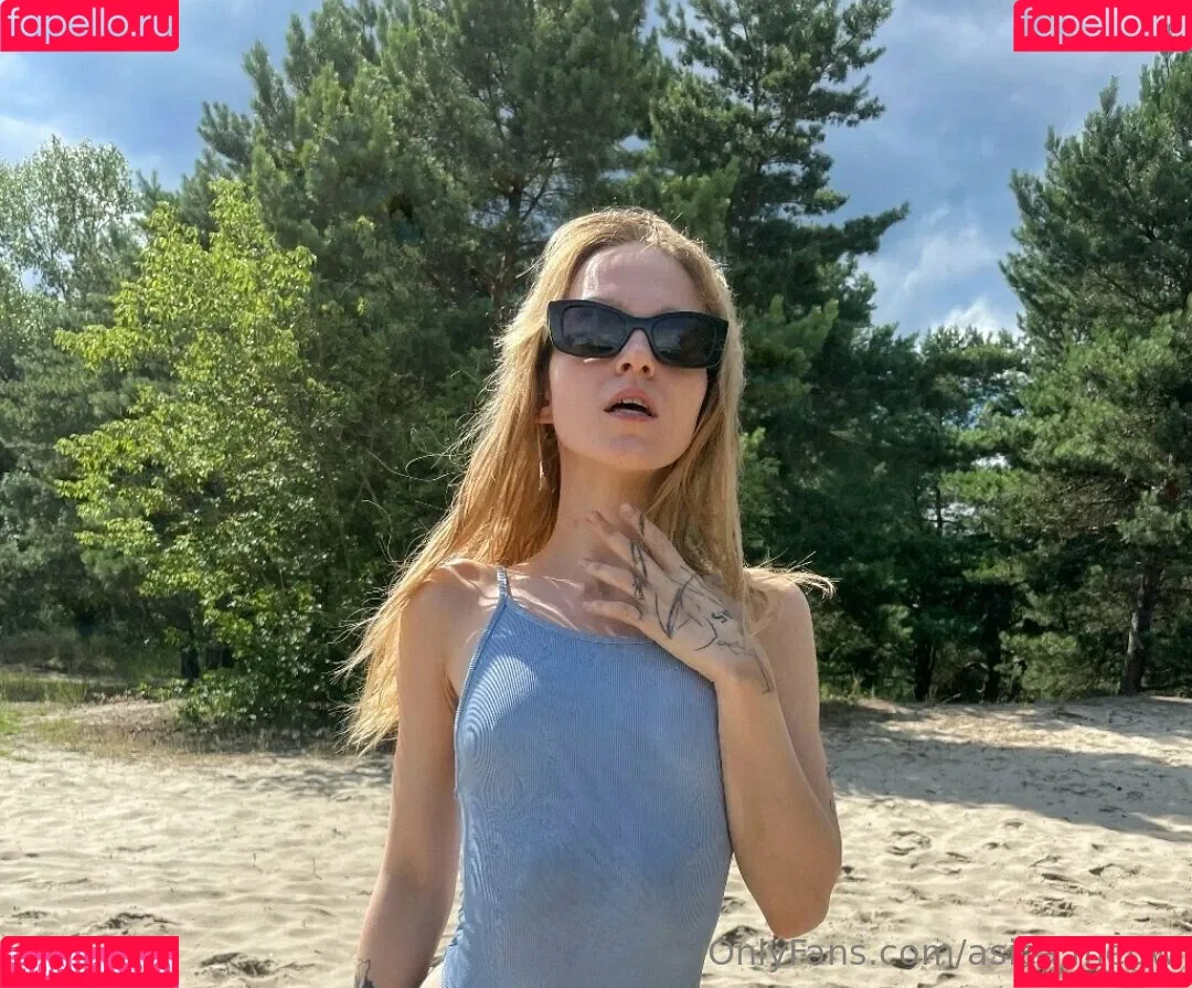 asica.meow Onlyfans Photo Gallery 