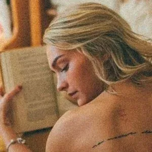 em1lina Onlyfans Photo Gallery 