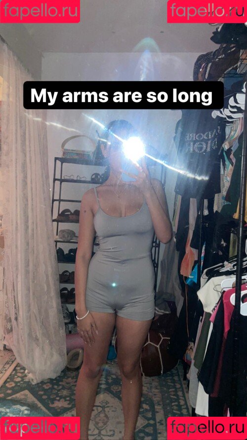 em1lina Onlyfans Photo Gallery 