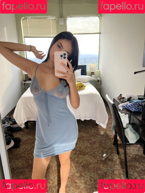 em1lina Onlyfans Photo Gallery 