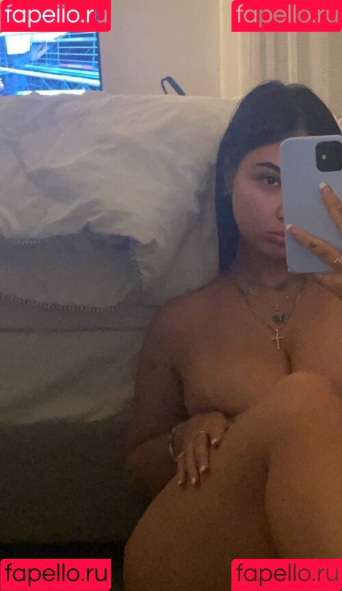 em1lina Onlyfans Photo Gallery 