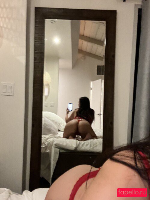em1lina Nude Onlyfans Photo 93