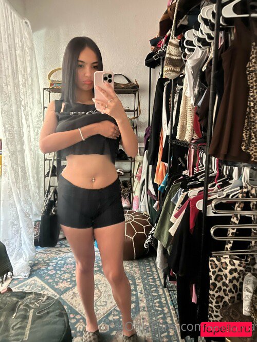 em1lina Nude Onlyfans Photo 82