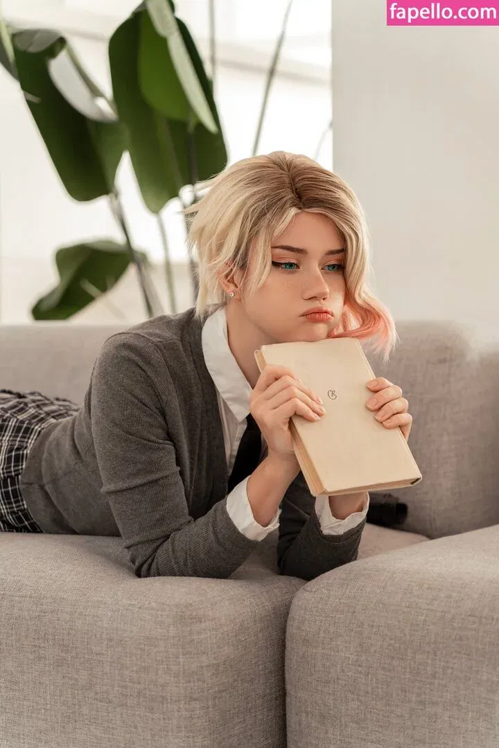 Anastasia Komori Onlyfans Photo Gallery 