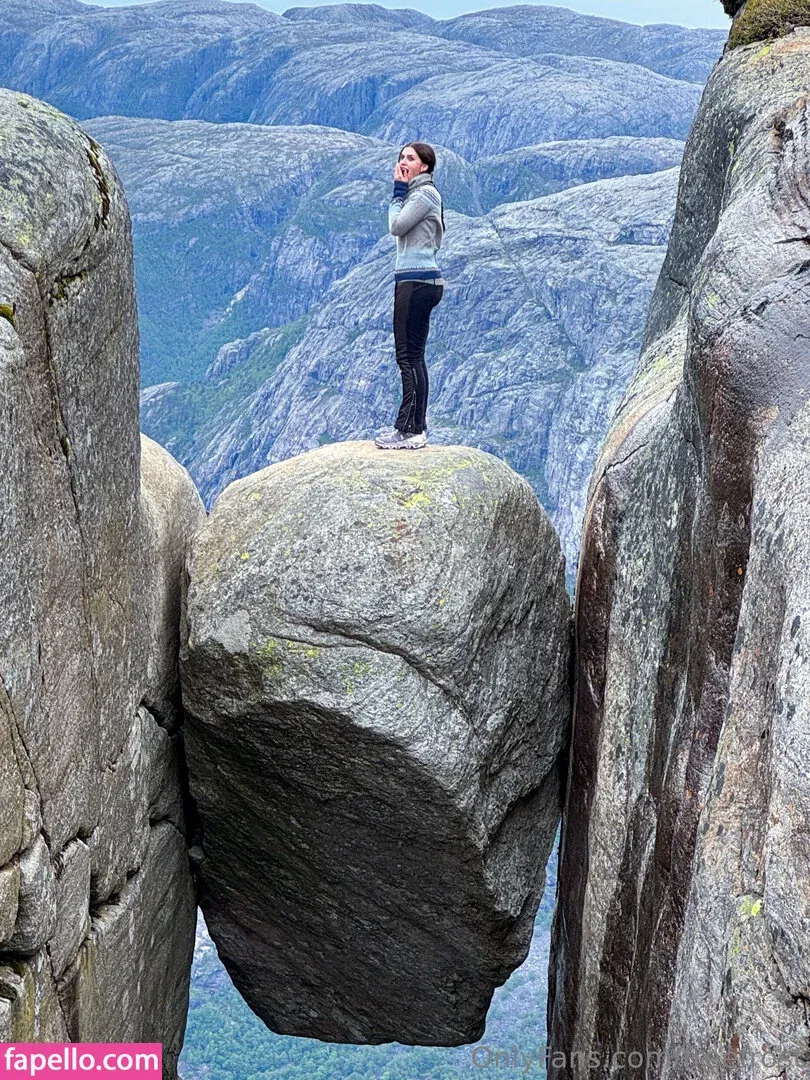 freefrost Onlyfans Photo Gallery 