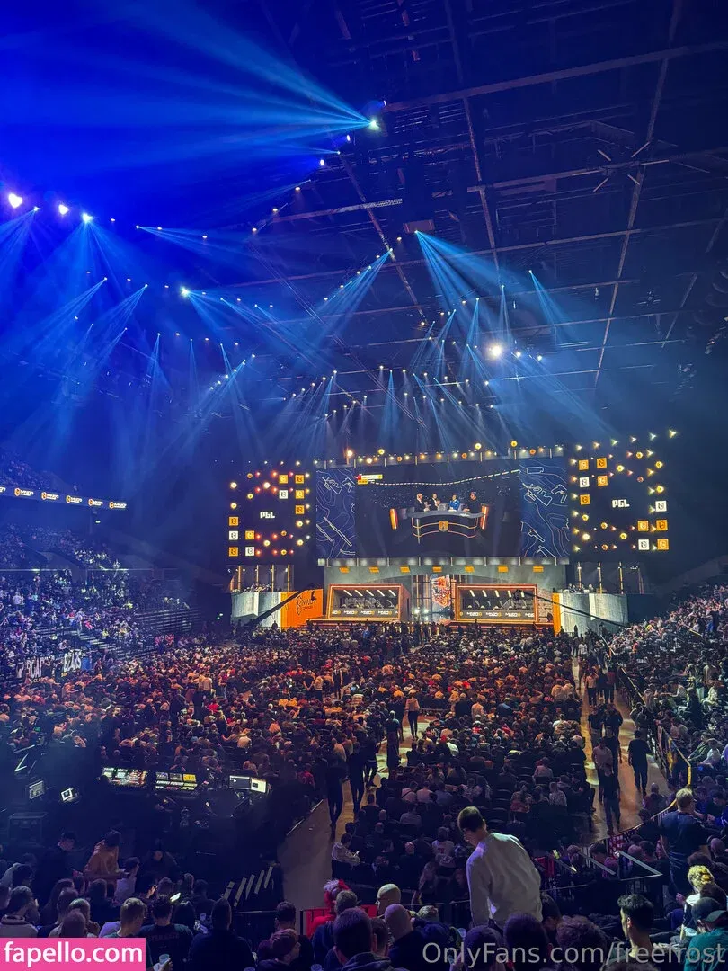 freefrost Onlyfans Photo Gallery 