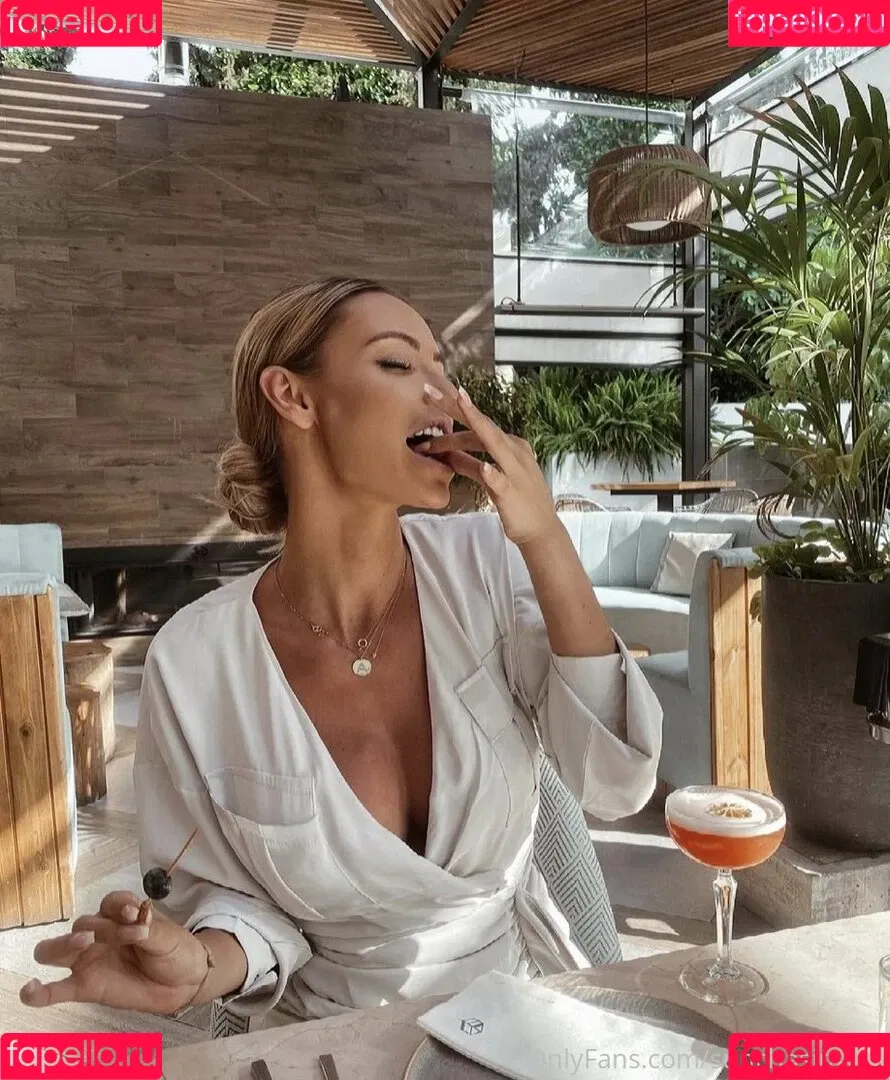 Anniek Van Kuelen Onlyfans Photo Gallery 