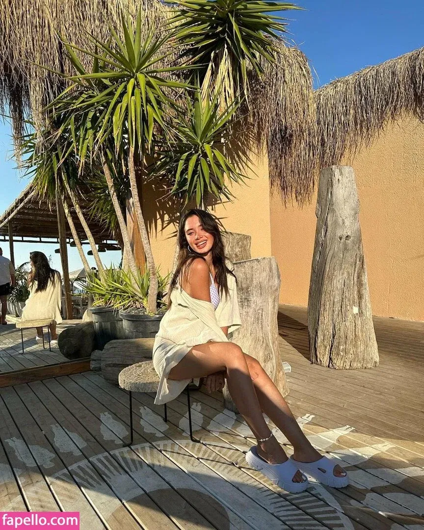 Atavratmiyav Onlyfans Photo Gallery 