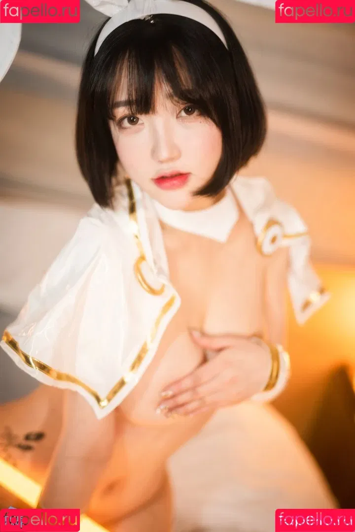Son Ye Eun Onlyfans Photo Gallery 