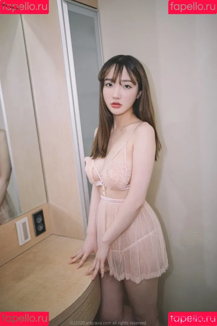 Son Ye Eun Onlyfans Photo Gallery 