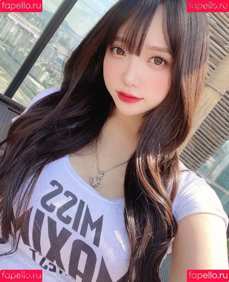Son Ye Eun Onlyfans Photo Gallery 