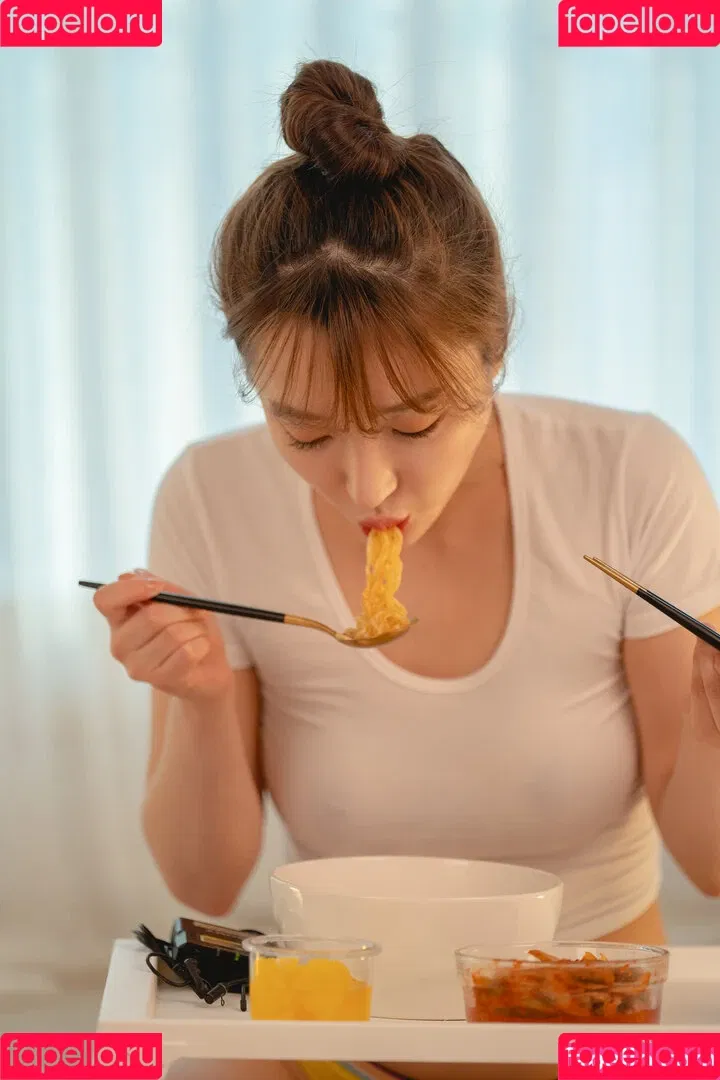 Son Ye Eun Onlyfans Photo Gallery 