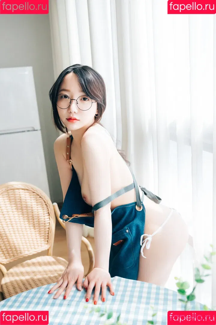 Son Ye Eun Onlyfans Photo Gallery 