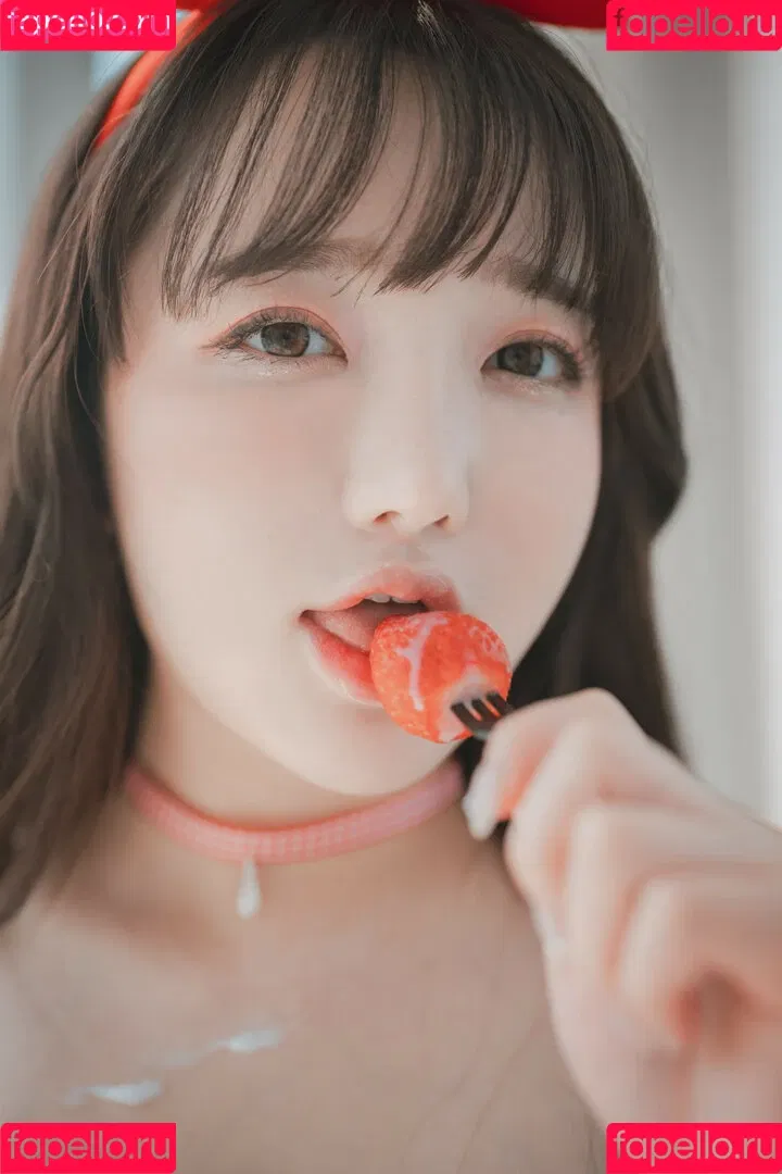 Son Ye Eun Onlyfans Photo Gallery 