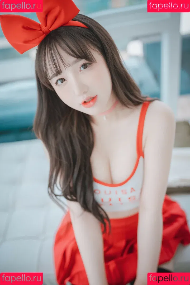Son Ye Eun Onlyfans Photo Gallery 