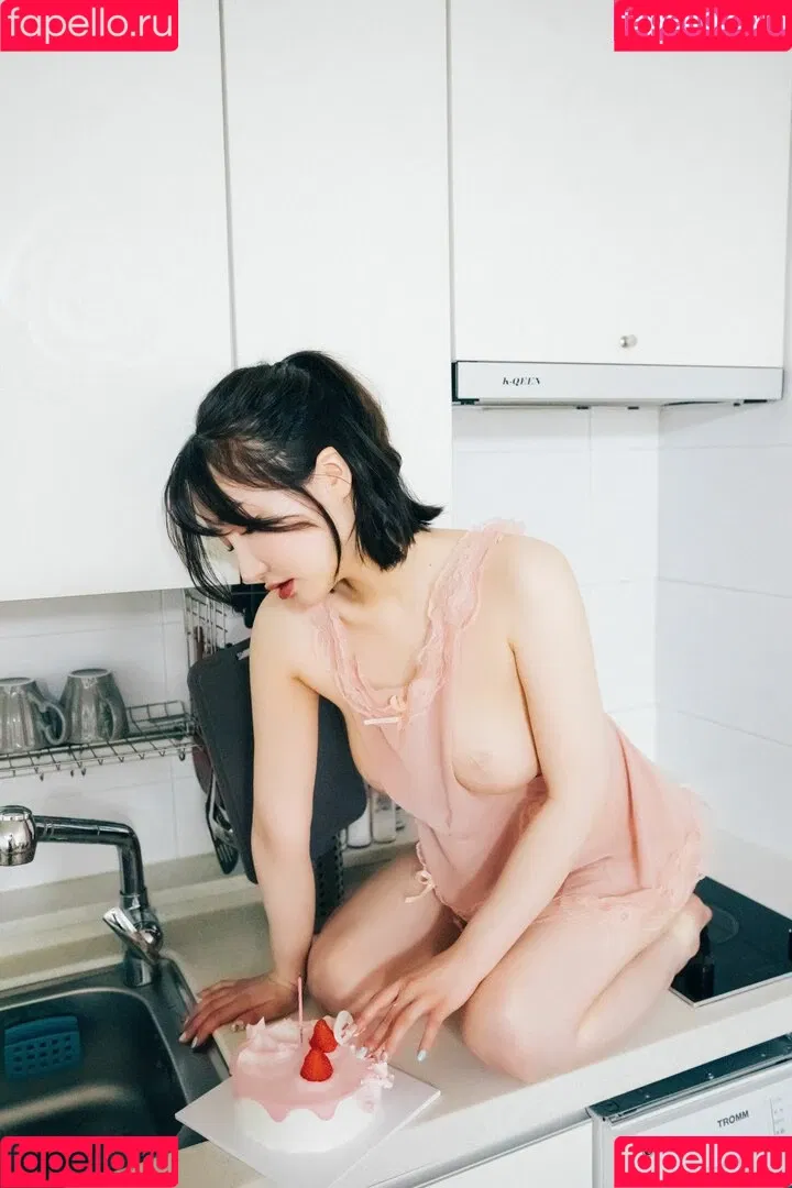 Son Ye Eun Onlyfans Photo Gallery 