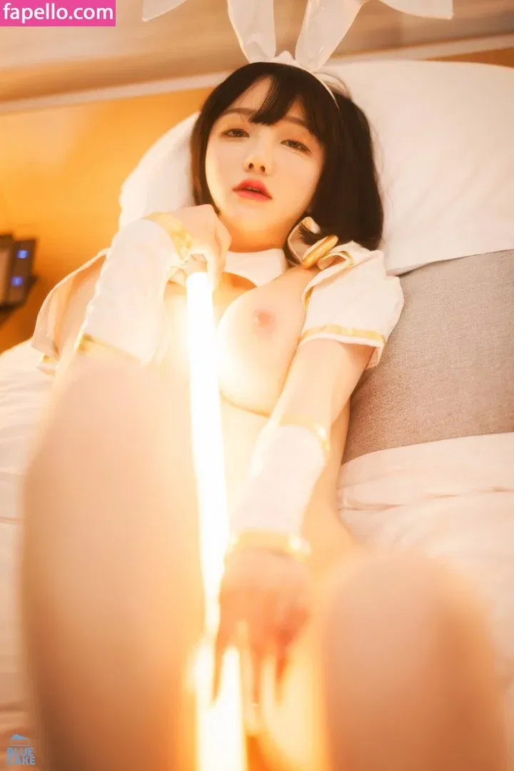 Son Ye Eun Onlyfans Photo Gallery 