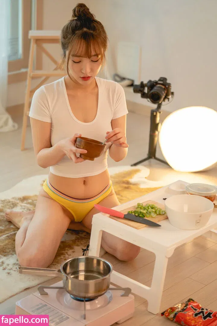 Son Ye Eun Onlyfans Photo Gallery 