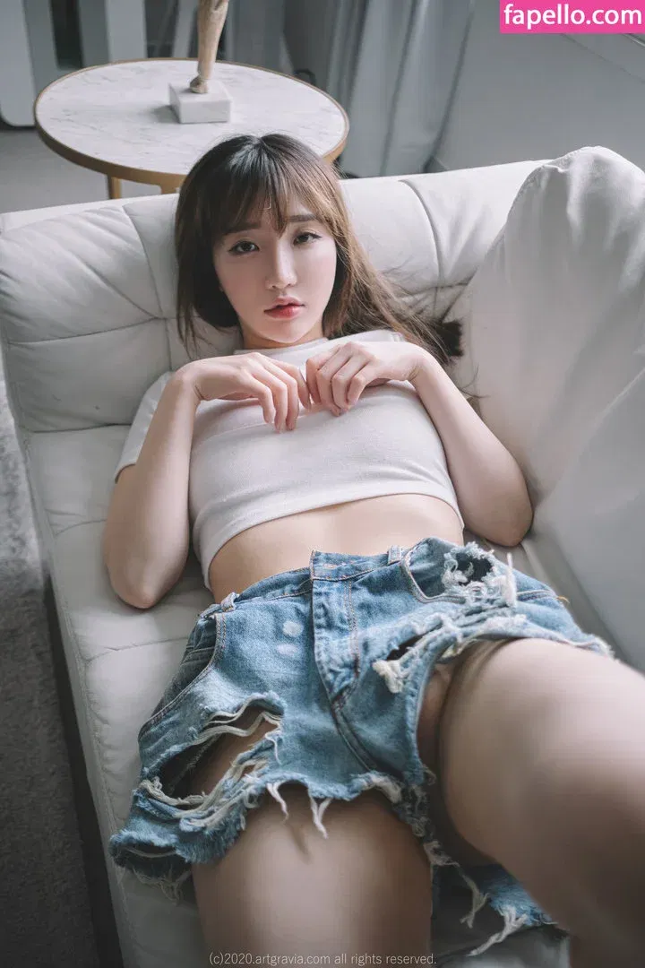 Son Ye Eun Onlyfans Photo Gallery 
