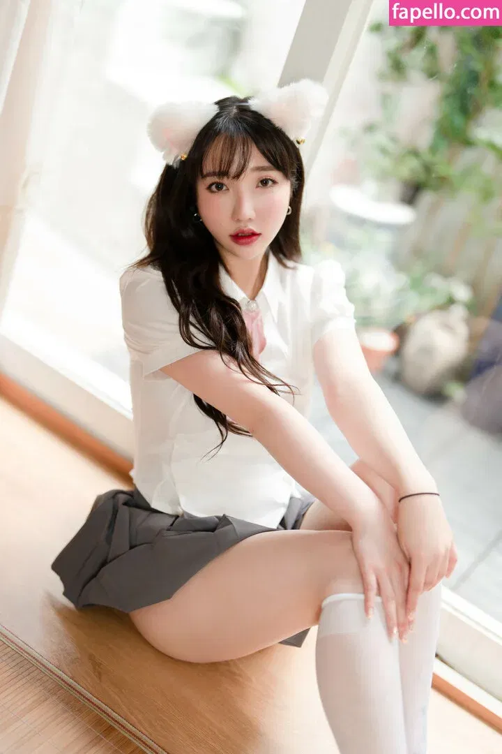 Son Ye Eun Onlyfans Photo Gallery 