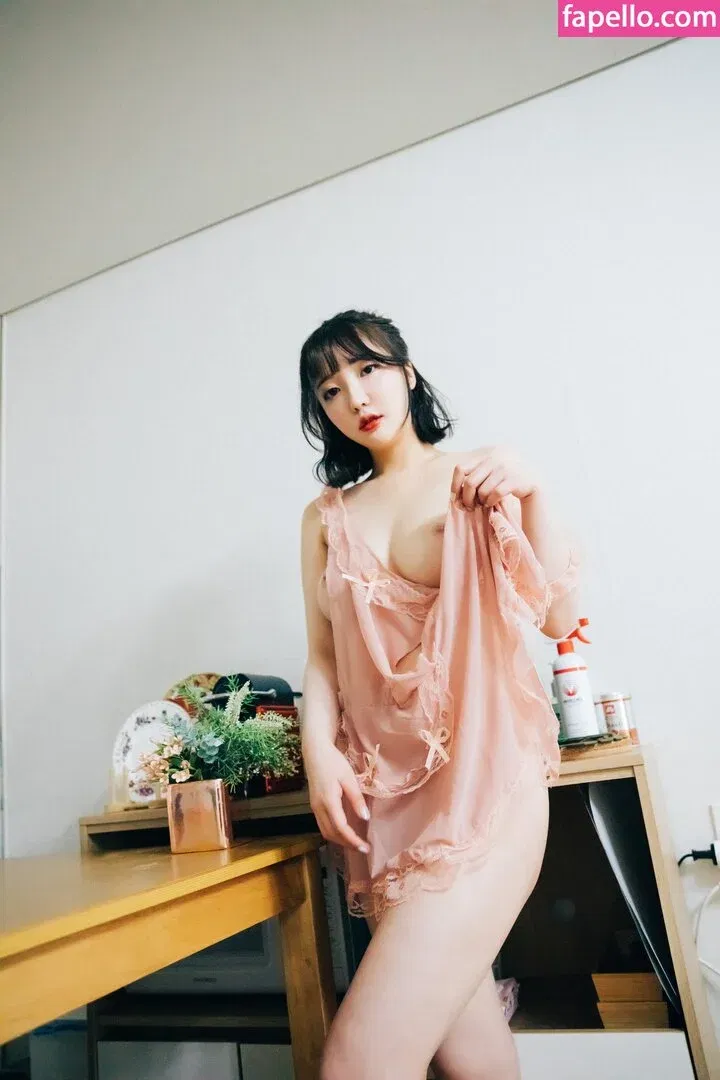 Son Ye Eun Onlyfans Photo Gallery 