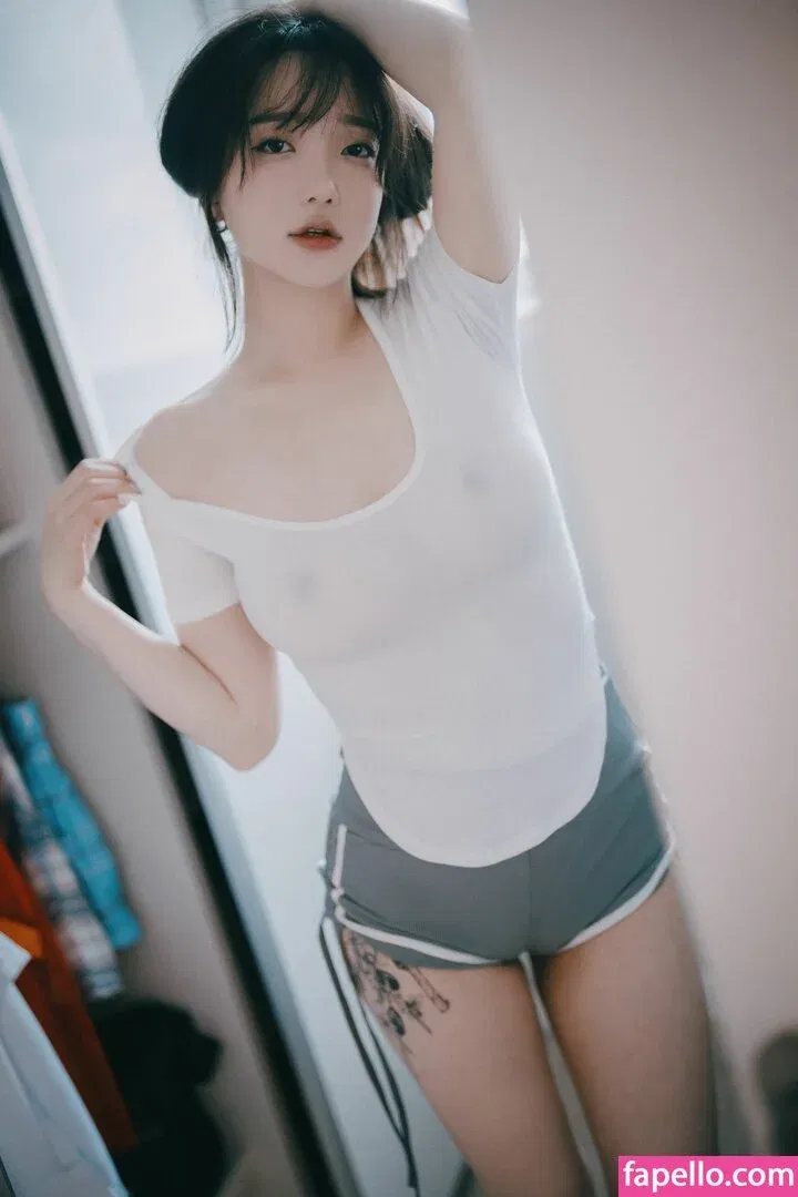 Son Ye Eun Onlyfans Photo Gallery 