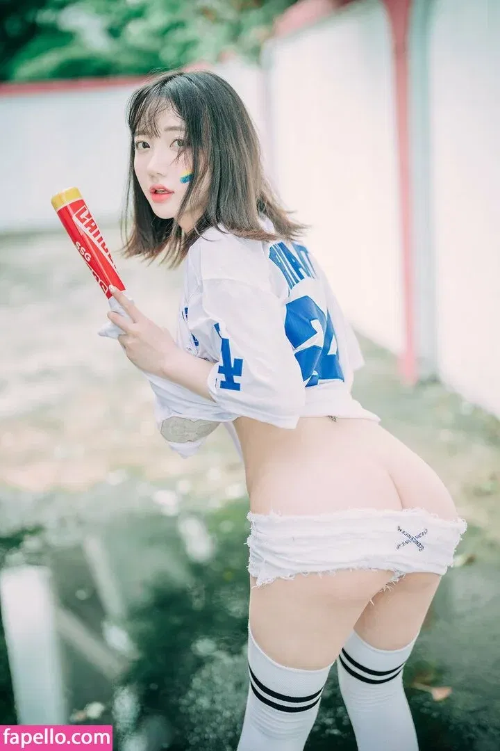 Son Ye Eun Onlyfans Photo Gallery 