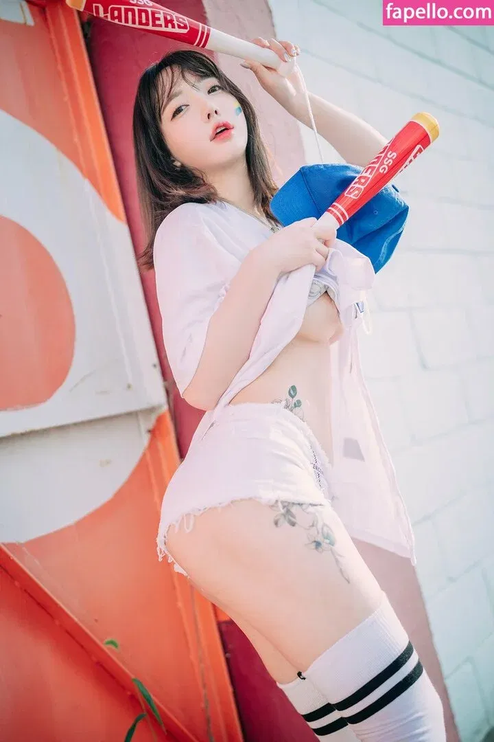 Son Ye Eun Onlyfans Photo Gallery 