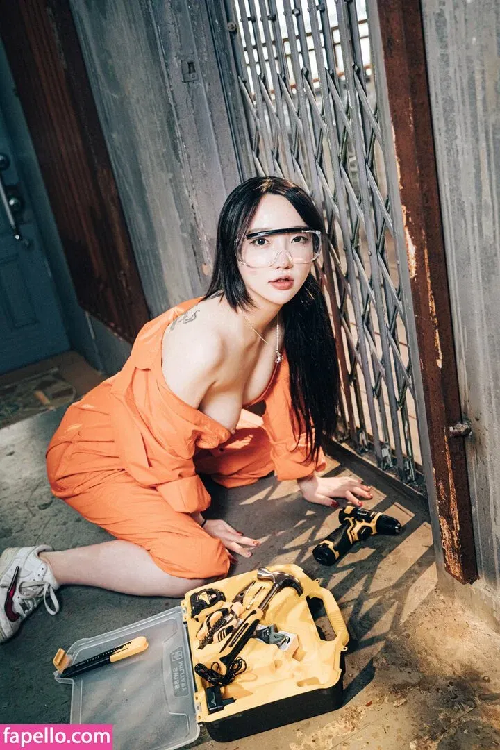 Son Ye Eun Onlyfans Photo Gallery 