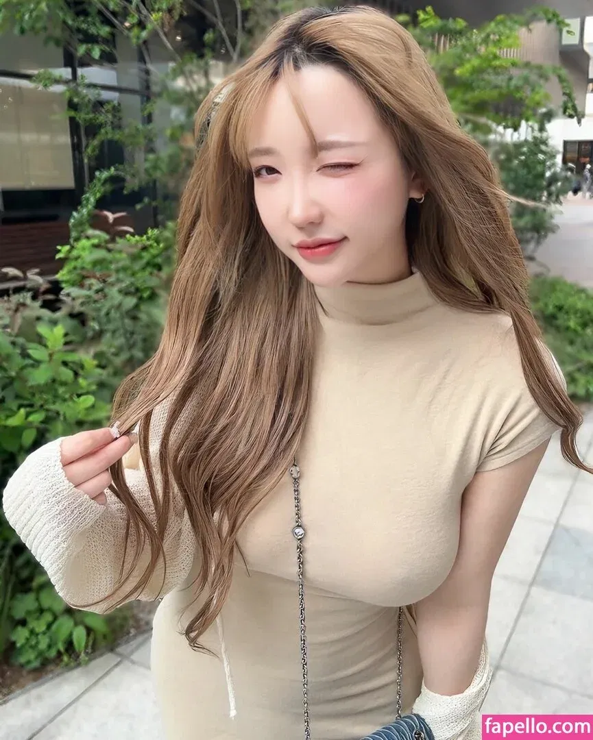 Son Ye Eun Onlyfans Photo Gallery 