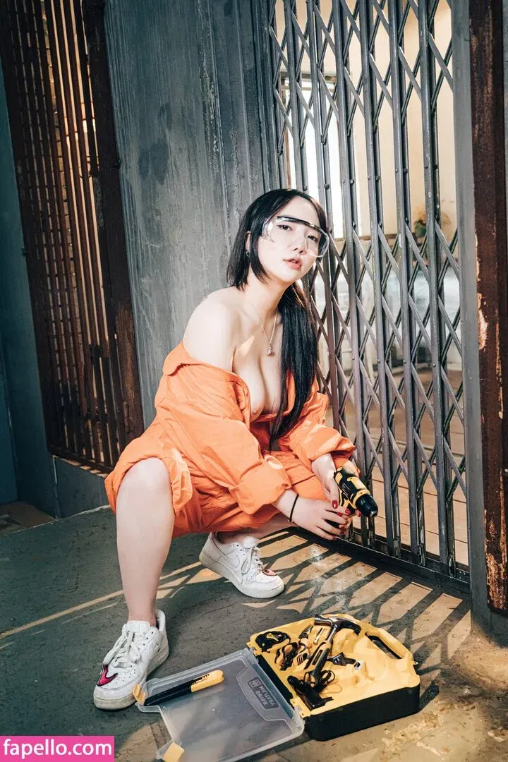 Son Ye Eun Onlyfans Photo Gallery 