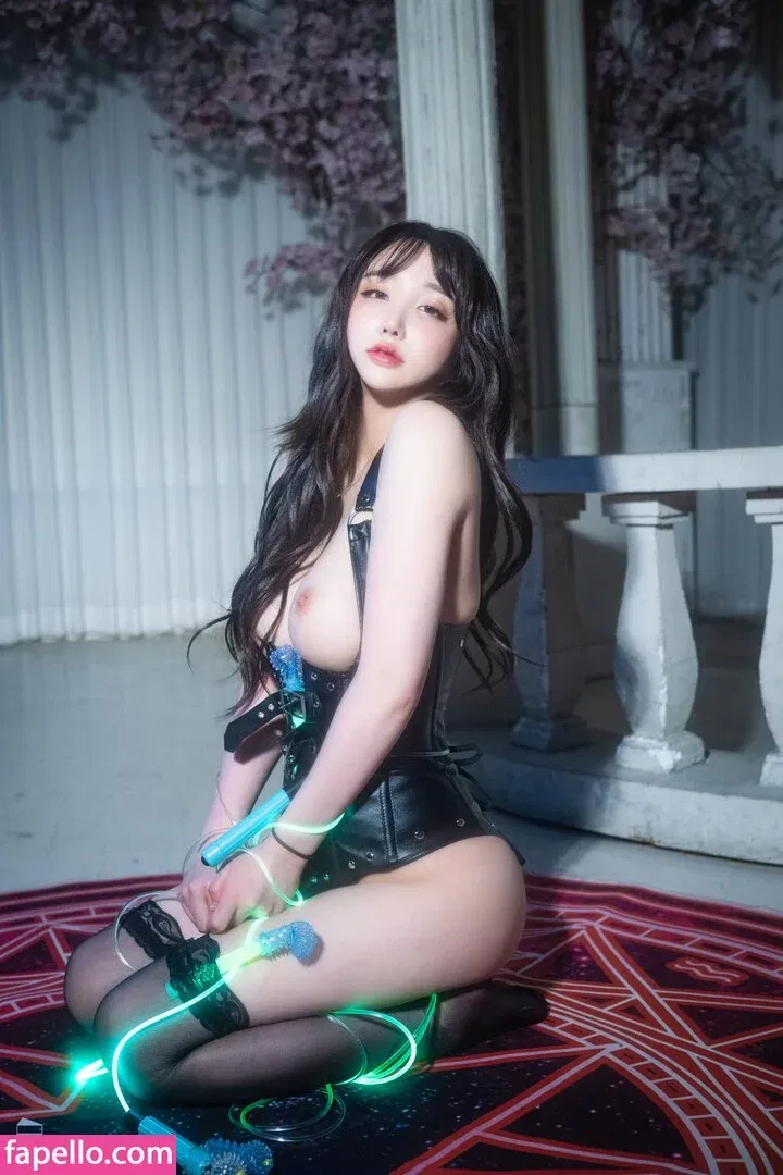 Son Ye Eun Onlyfans Photo Gallery 