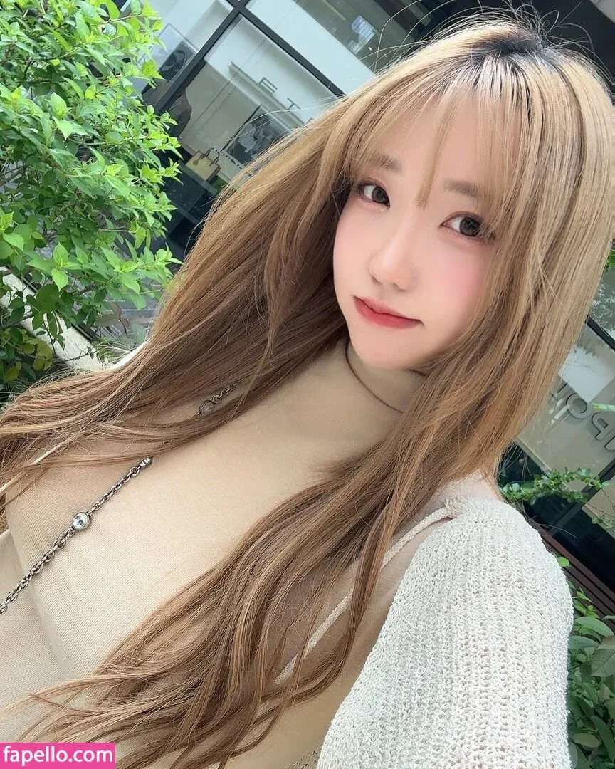 Son Ye Eun Onlyfans Photo Gallery 