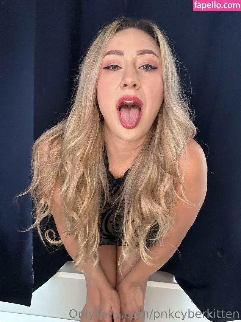 PnkCyberKitten Onlyfans Photo Gallery 