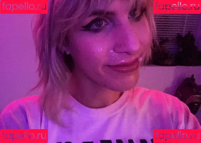Zelda McKay Onlyfans Photo Gallery 
