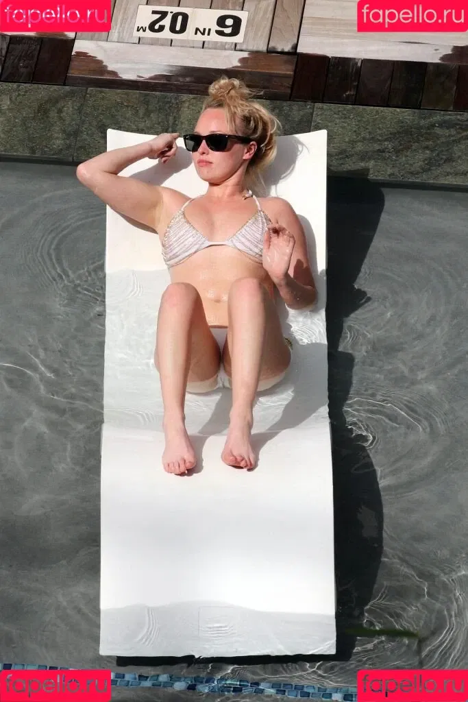 Jorgie Porter Onlyfans Photo Gallery 