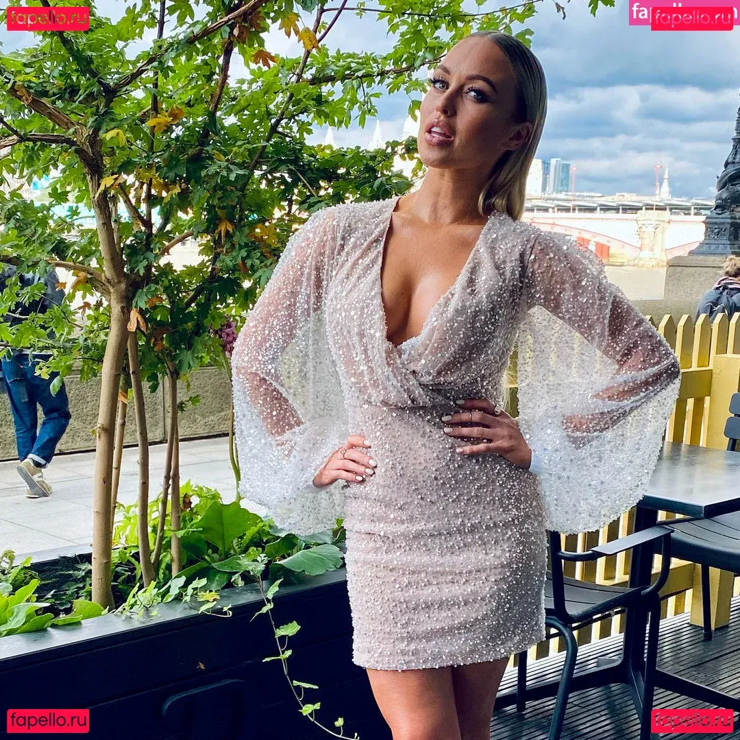 Jorgie Porter Onlyfans Photo Gallery 