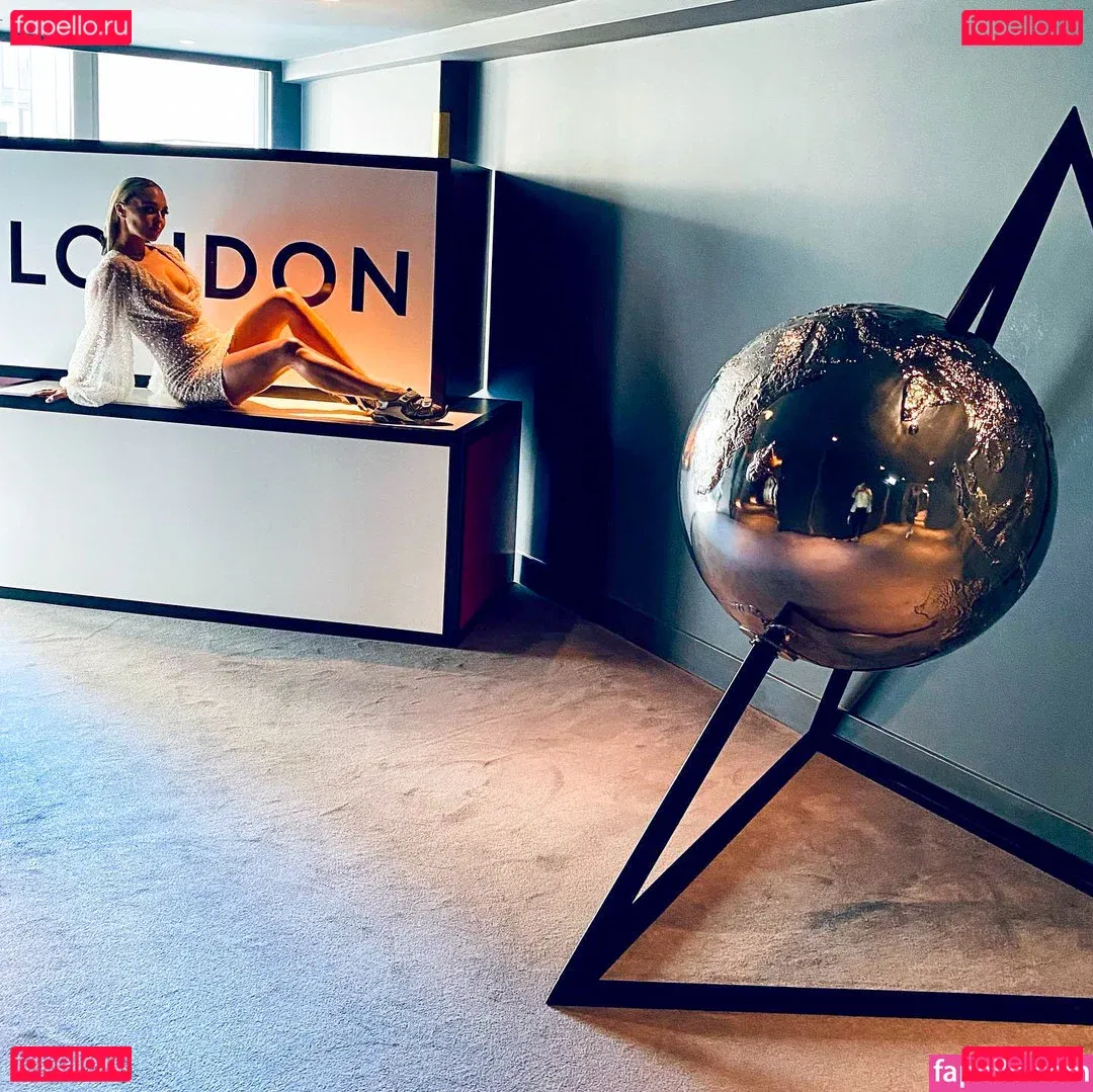 Jorgie Porter Onlyfans Photo Gallery 