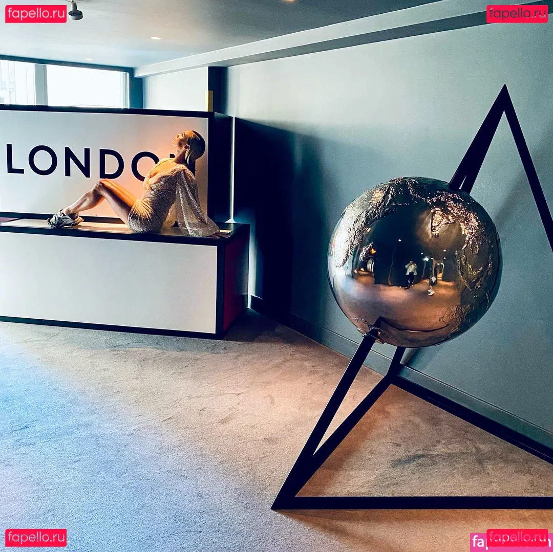 Jorgie Porter Onlyfans Photo Gallery 