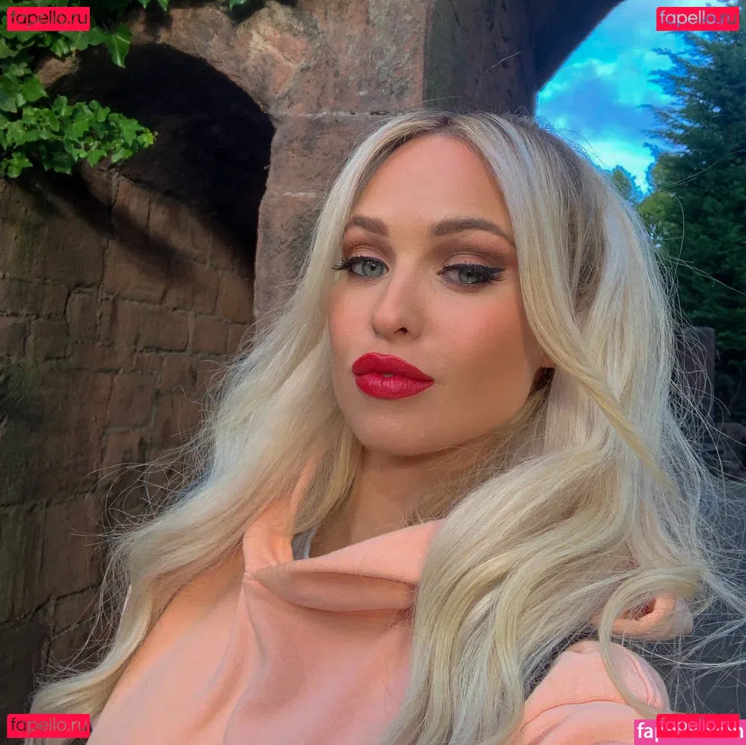 Jorgie Porter Onlyfans Photo Gallery 