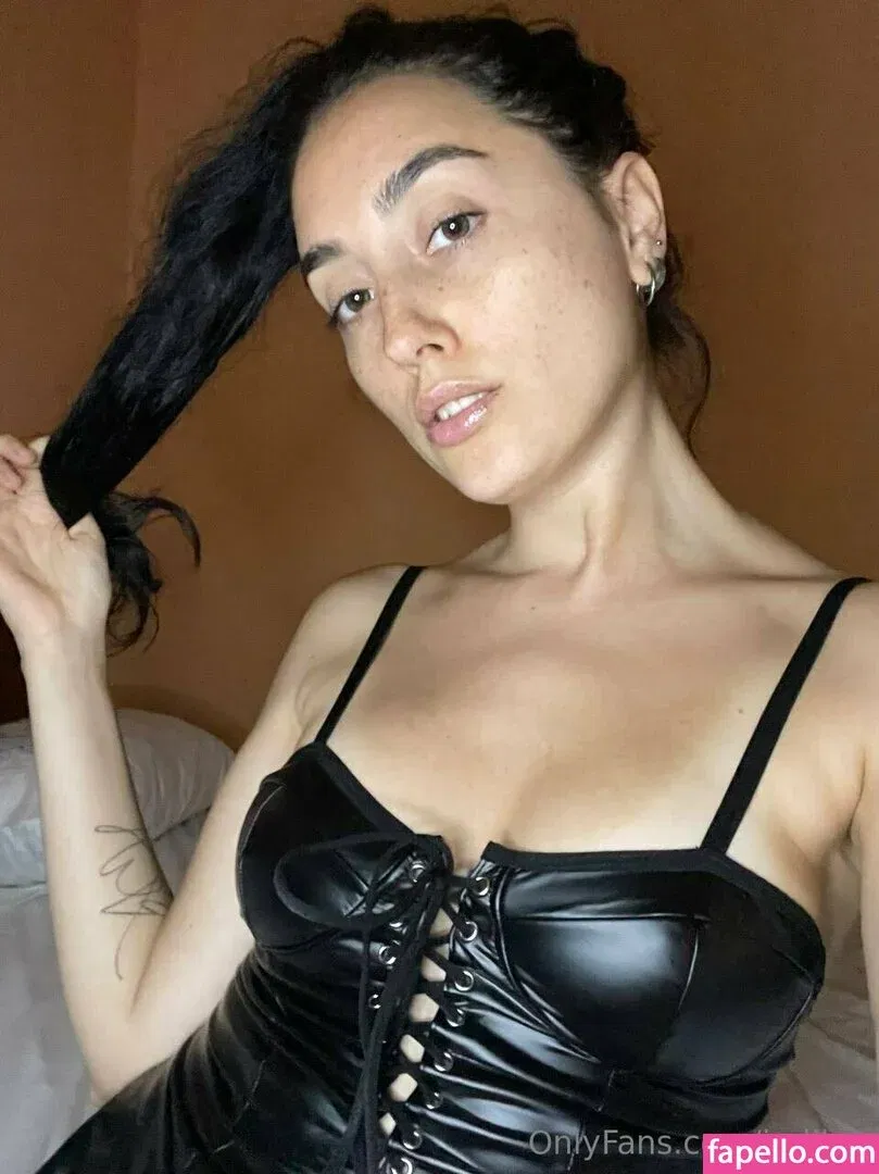 imlilak Onlyfans Photo Gallery 